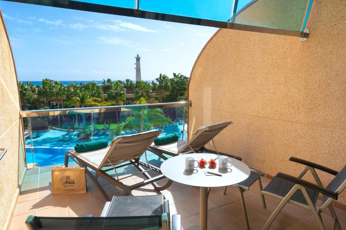 Piscina en o cerca de MUR Faro Jandia Fuerteventura & Spa