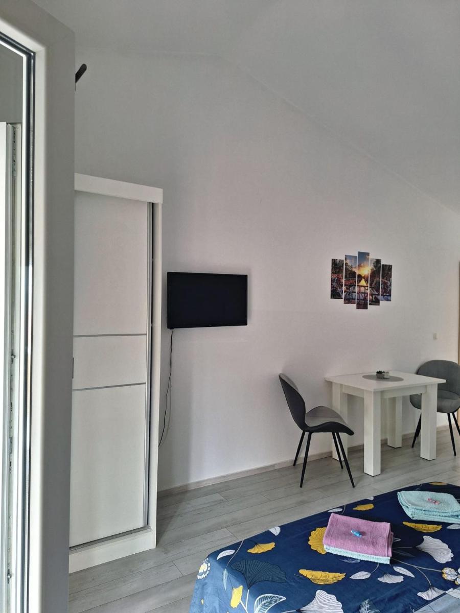 Apartment Mate - Housity