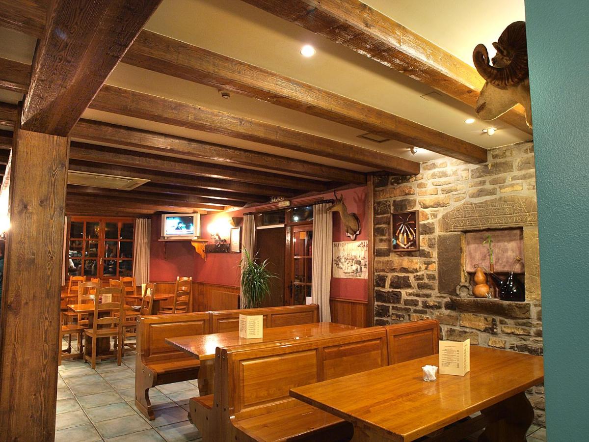 Aparta-Hotel Puertolas - Housity