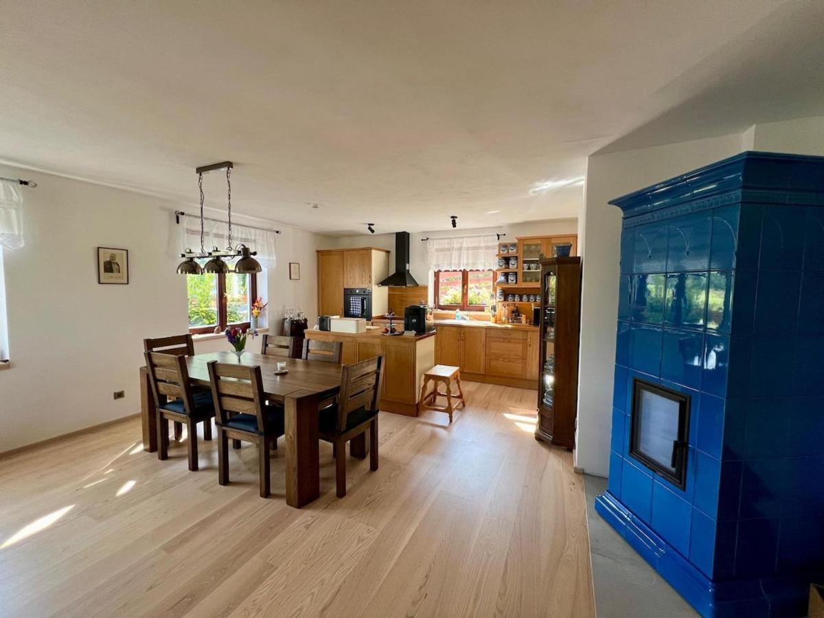 Peaceful cottage on the edge of the Bohemian Forest - Housity