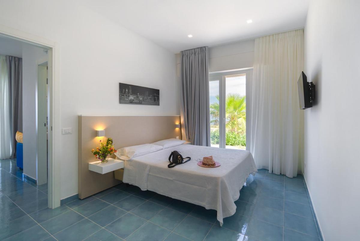 Residence Pietre Bianche ApartHotel - Housity
