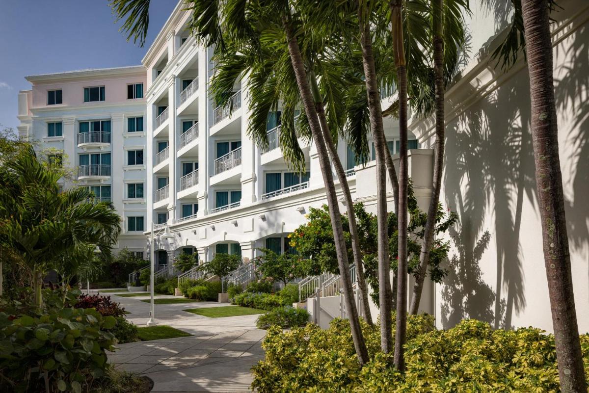 Sandals Royal Bahamian All Inclusive - Couples Only - Housity