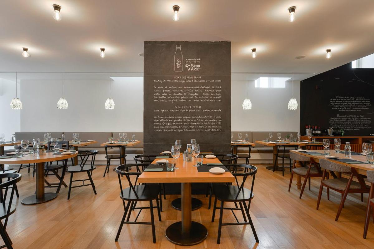 Um restaurante ou outro lugar para comer em Inspira Liberdade Boutique Hotel