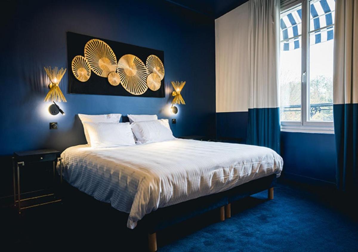 Hotel SaintChristophe Houdan - Housity