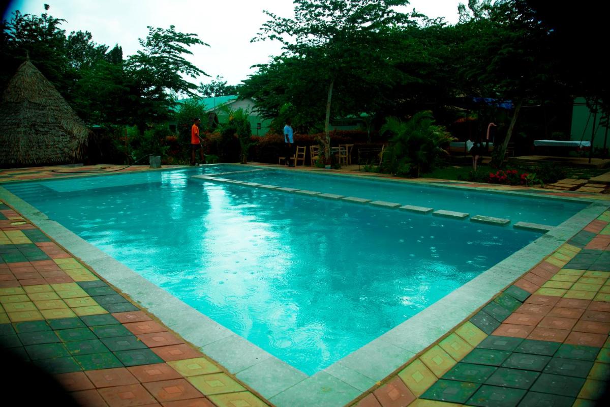 Royal Wonders Hotel - Housity