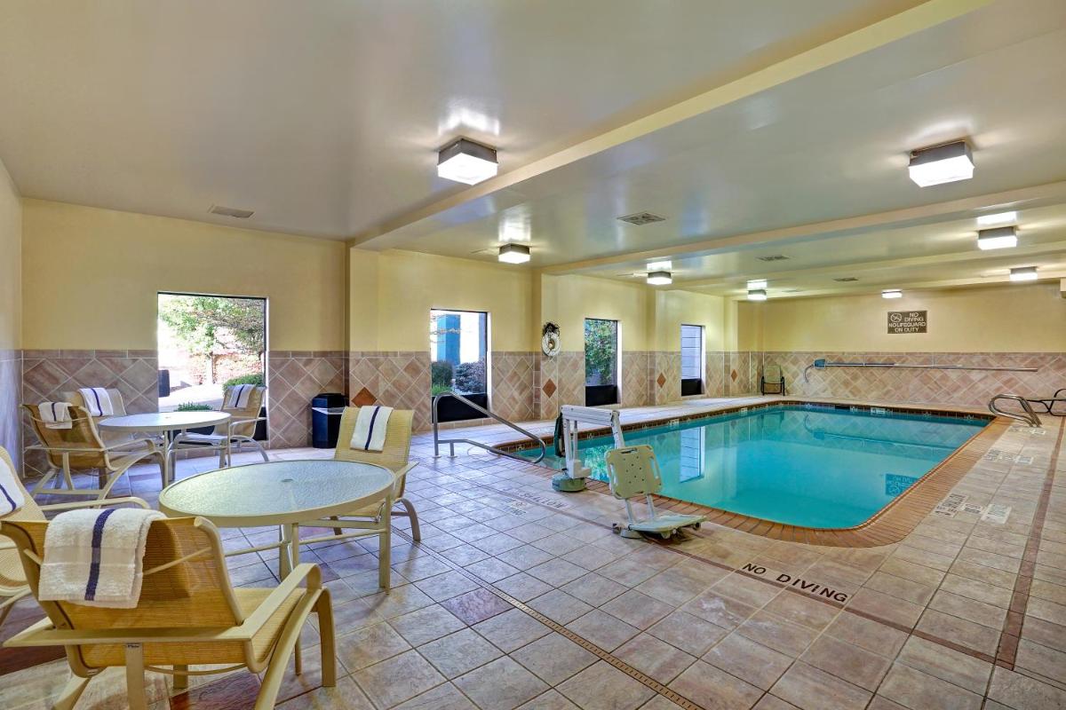 Hampton Inn Cortland - Housity