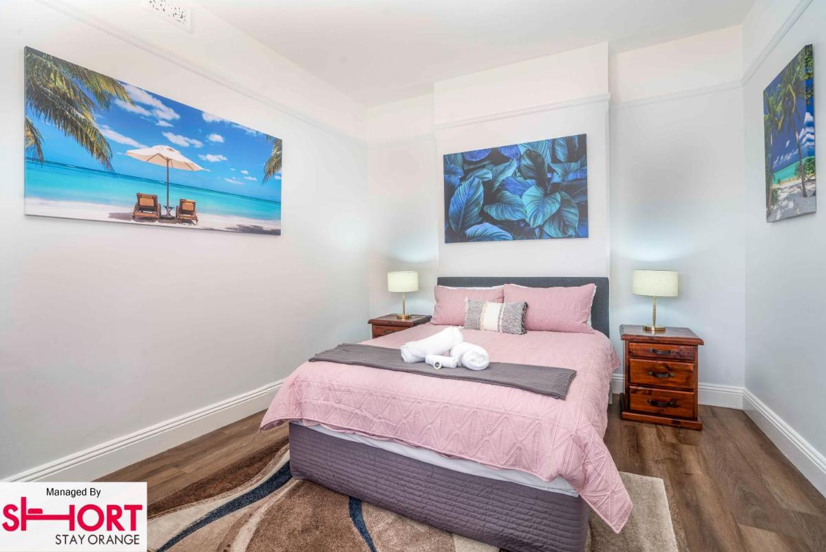 King & Queen Bed - Apartment on Summer Near Cook Park - Housity