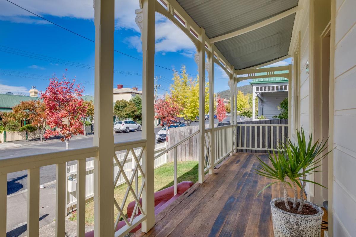 Brampton Cottage - Housity