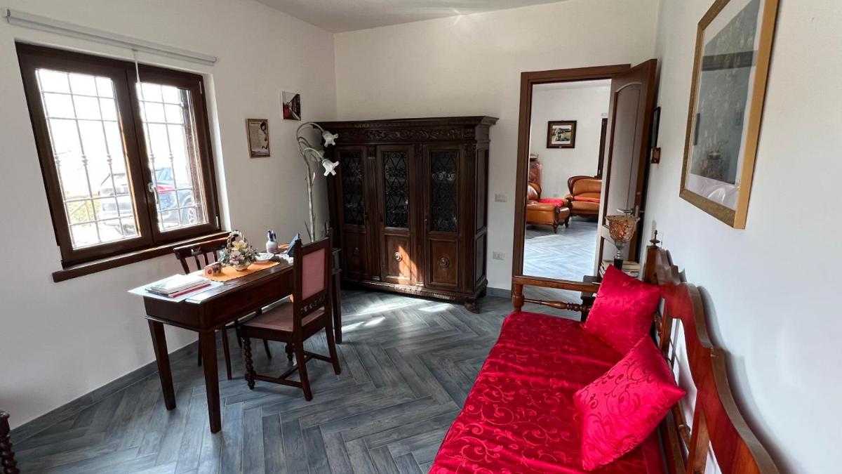 Lo Specchio di Alice - Housity