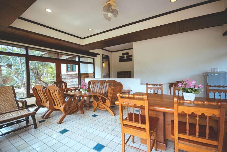 Tak Andaman Resort & Hotel - Housity