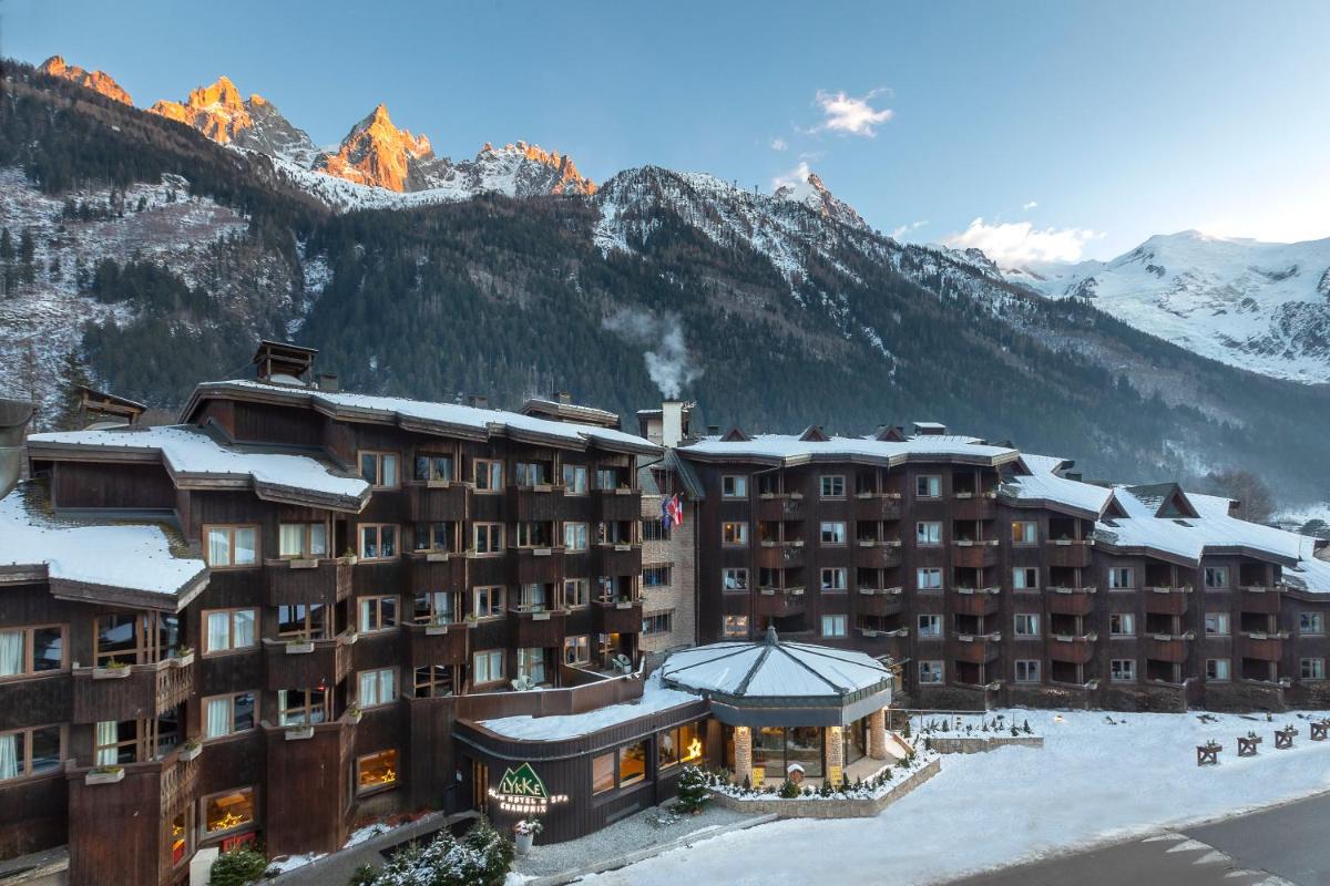 Vue générale sur la montagne ou vue sur la montagne depuis l'hôtel