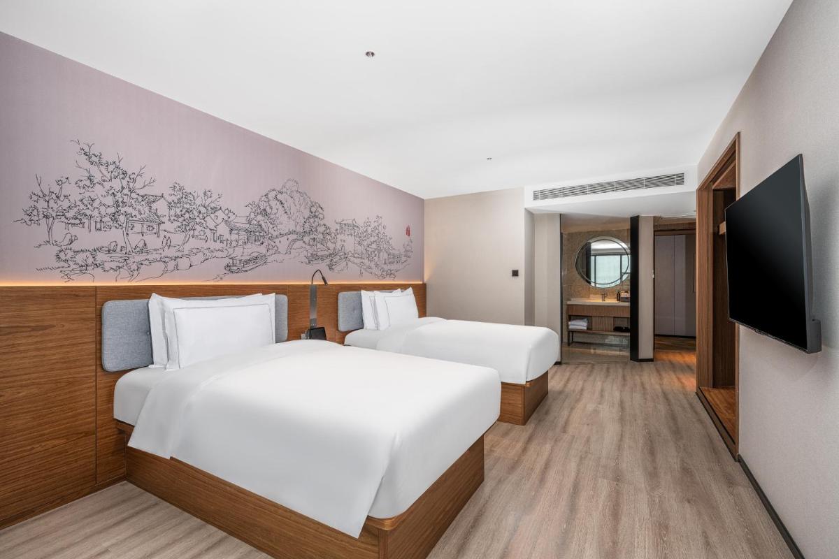 UrCove by Hyatt Suzhou Shantang - Housity