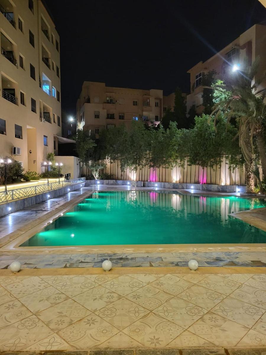 Calista Appart hotel piscine - Housity