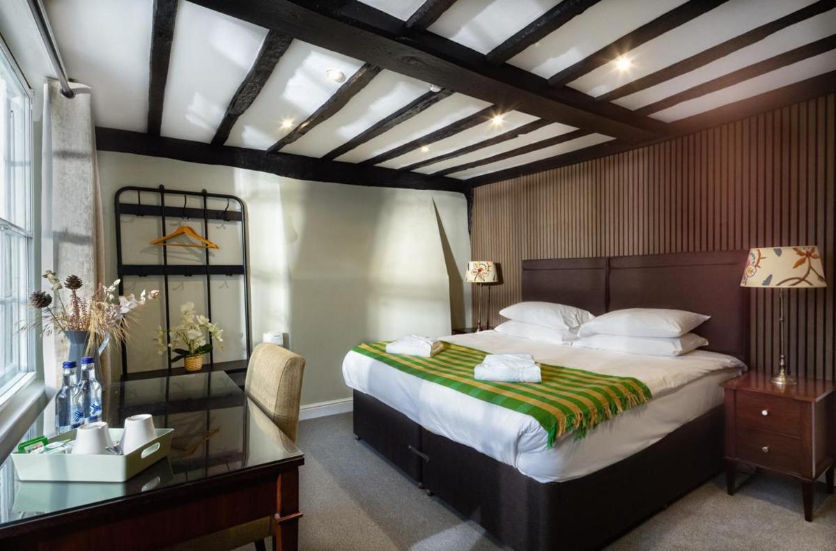 Whyte Harte Hotel - Housity