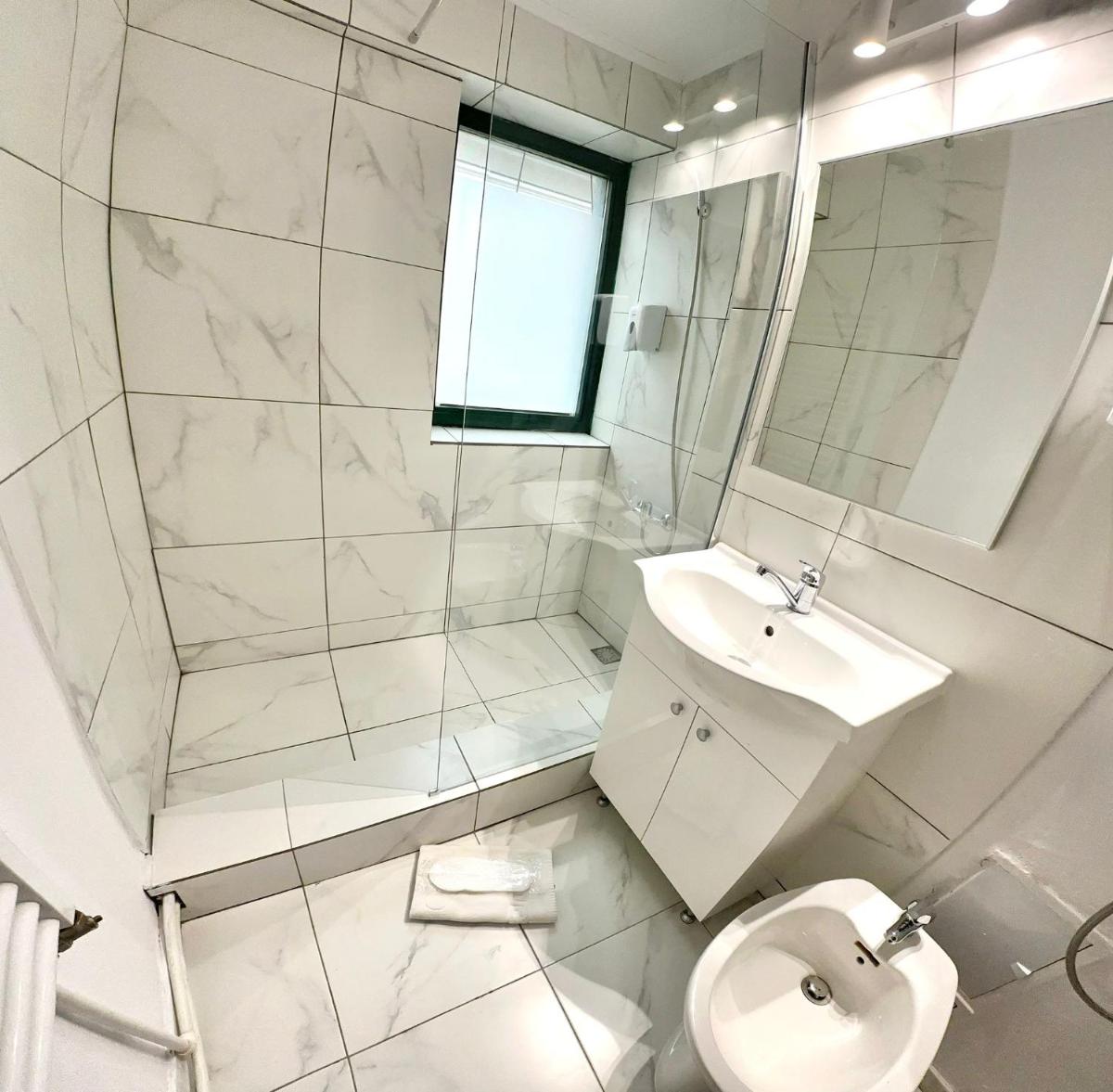 Hotel Green House - Housity