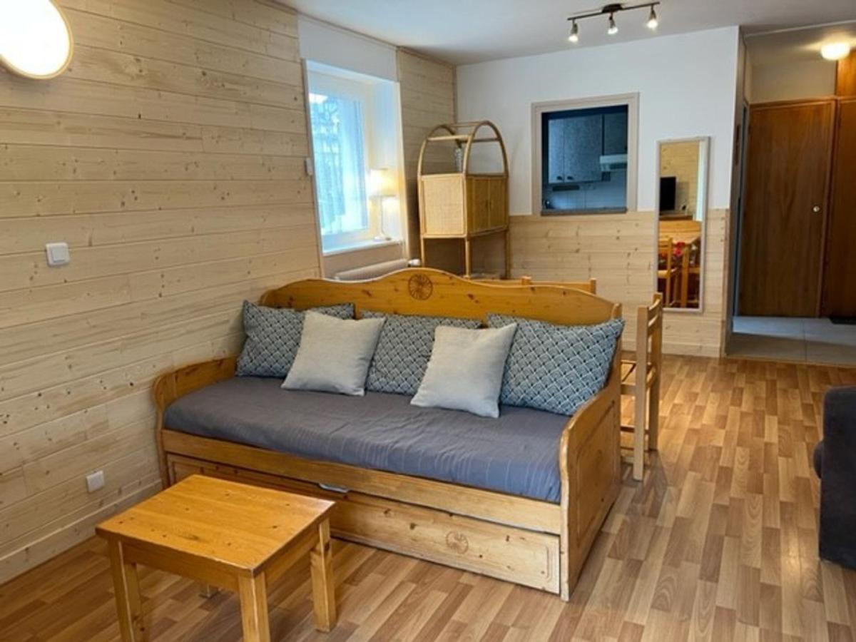 Charmant T2 au Centre de Brides-les-Bains avec Balcon, Parking et WIFI - FR-1-512-194 - Housity