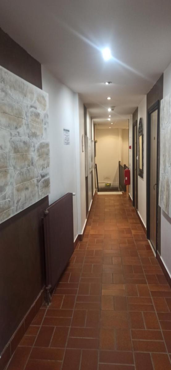 Hotel de la Place - Housity