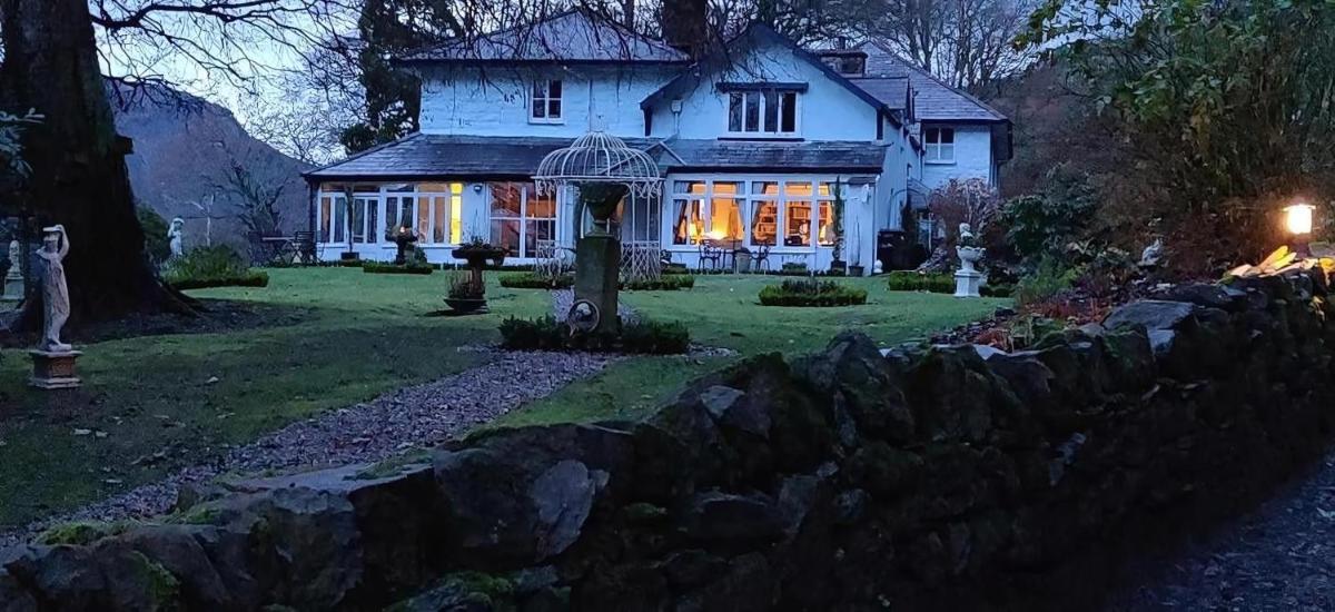Plas Tan-Yr-Allt Historic Country House B&B - Housity