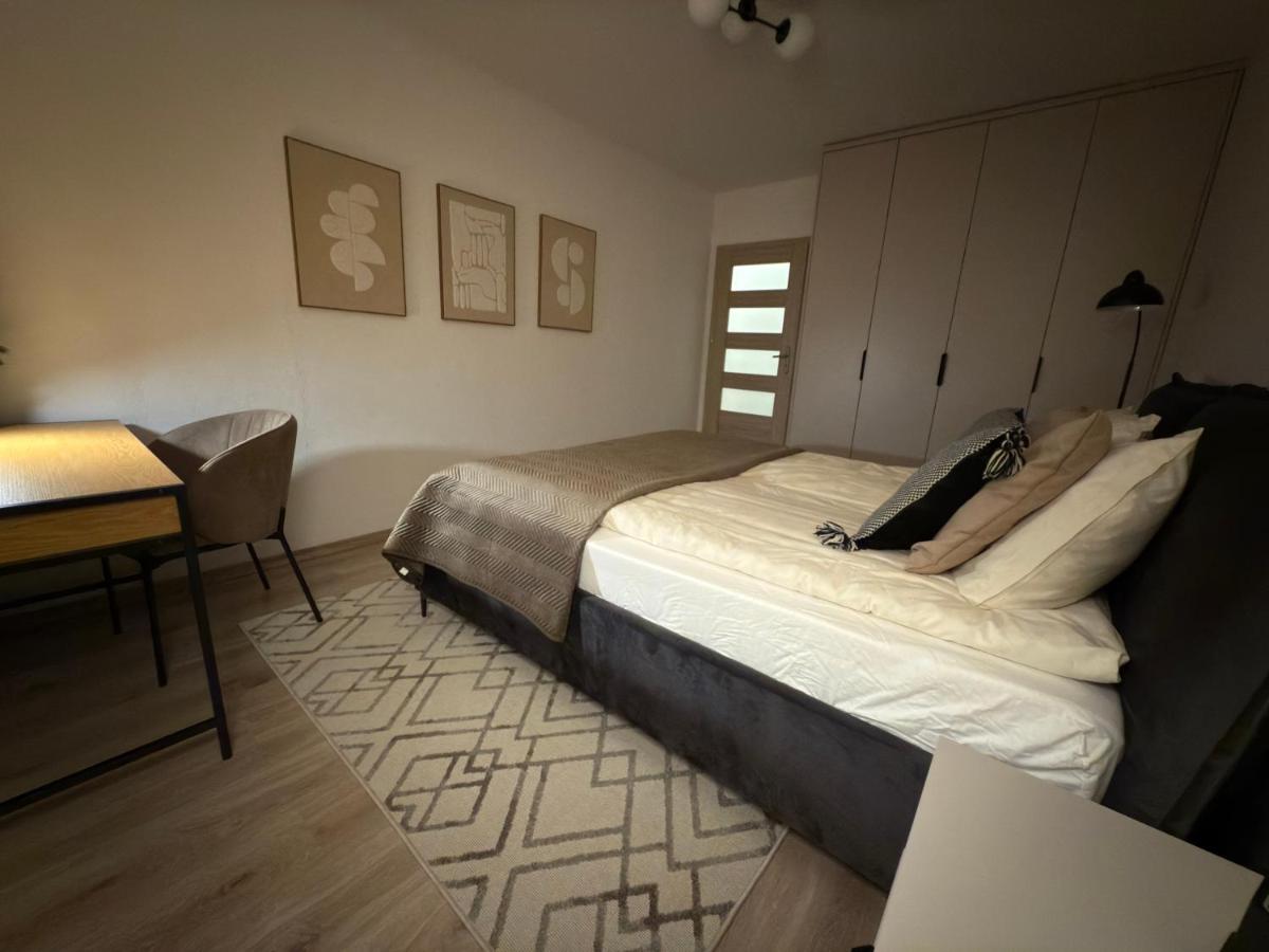 Apartament w Centrum z widokiem na jeziorko - Hizvo