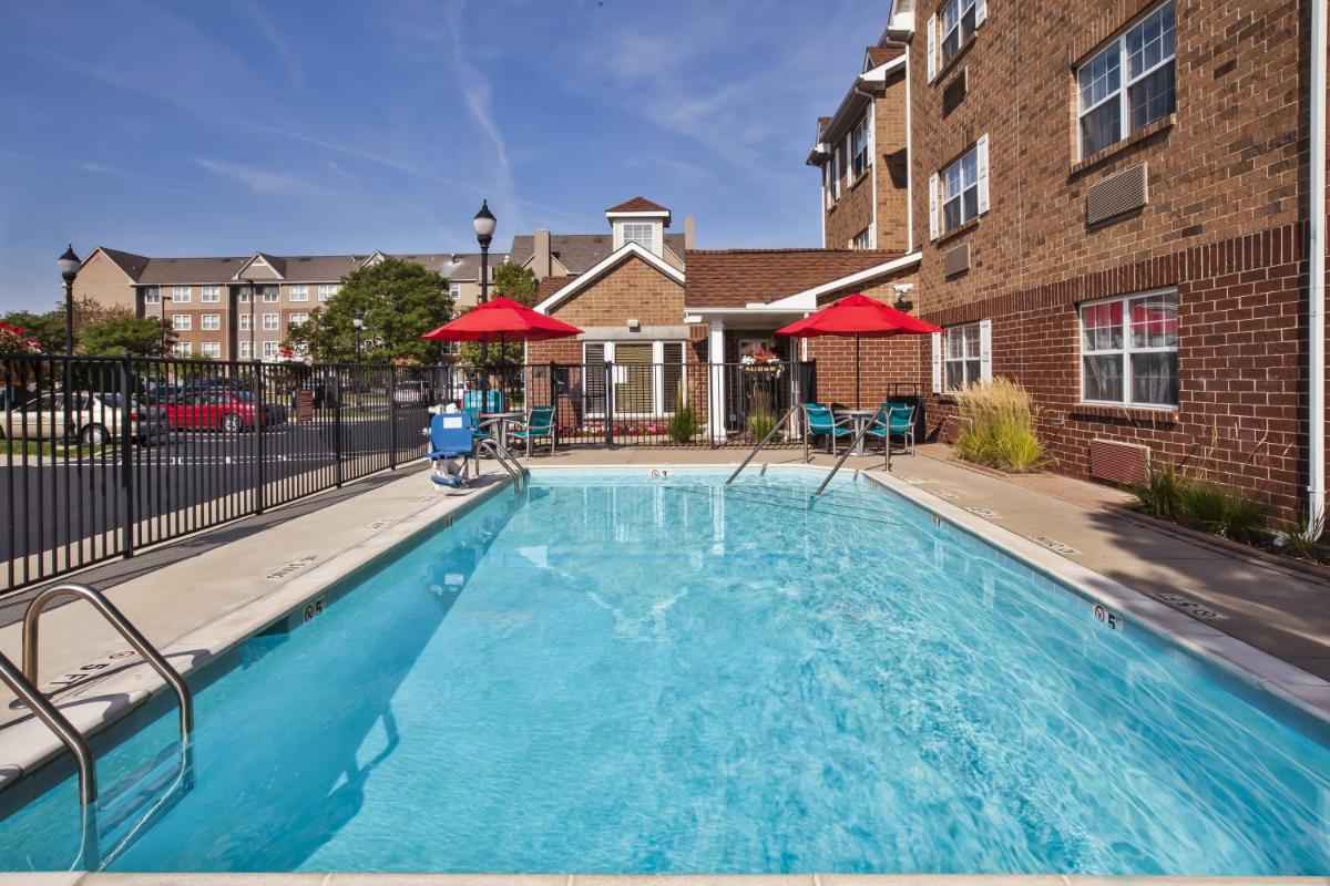 TownePlace Suites by Marriott Detroit Livonia - Housity