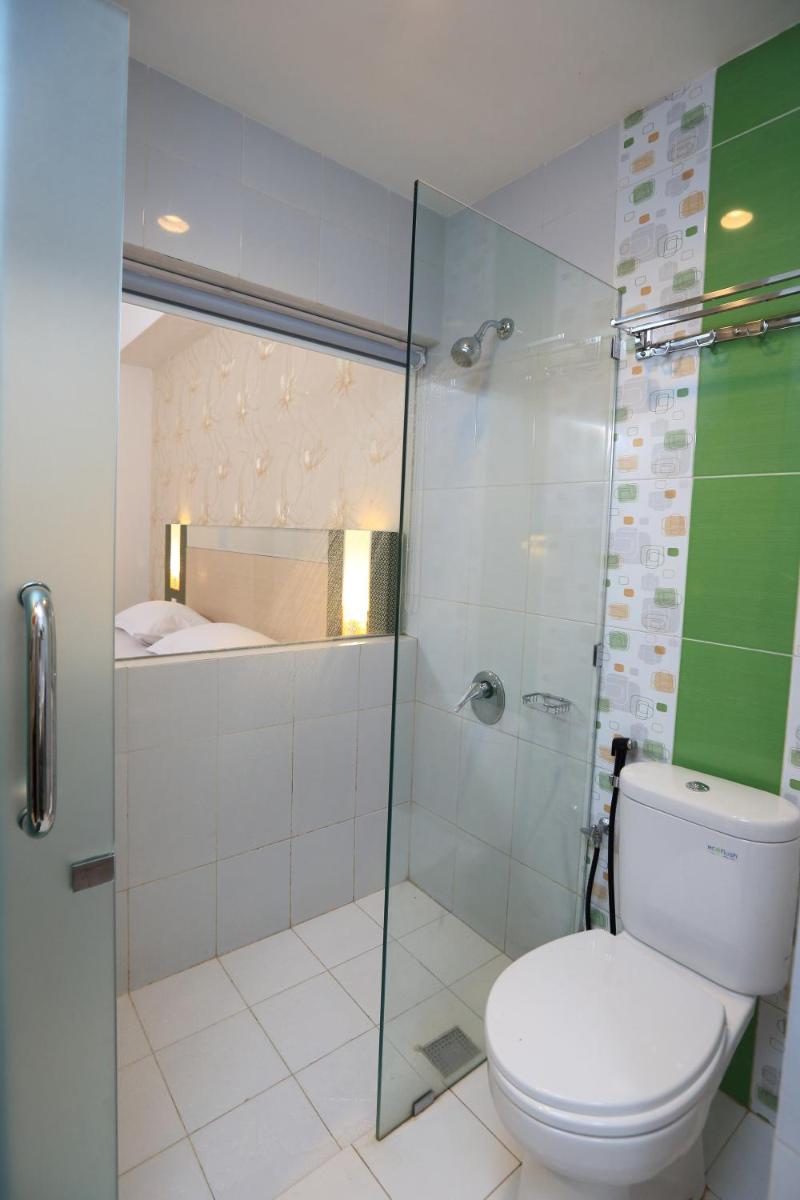 Hotel Dewarna Sutoyo Malang - Hizvo