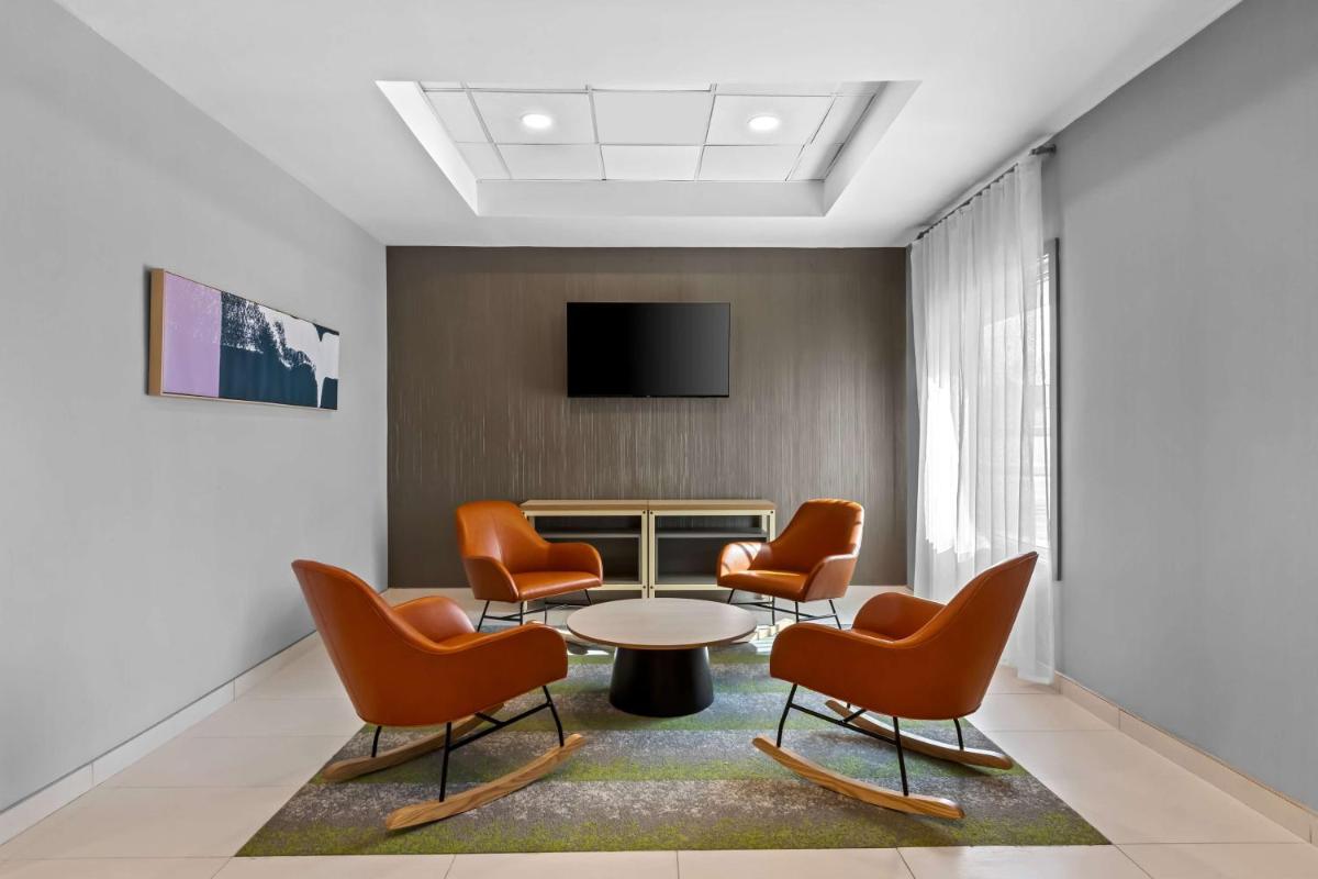 Spark By Hilton Bensalem Philadelphia - Housity