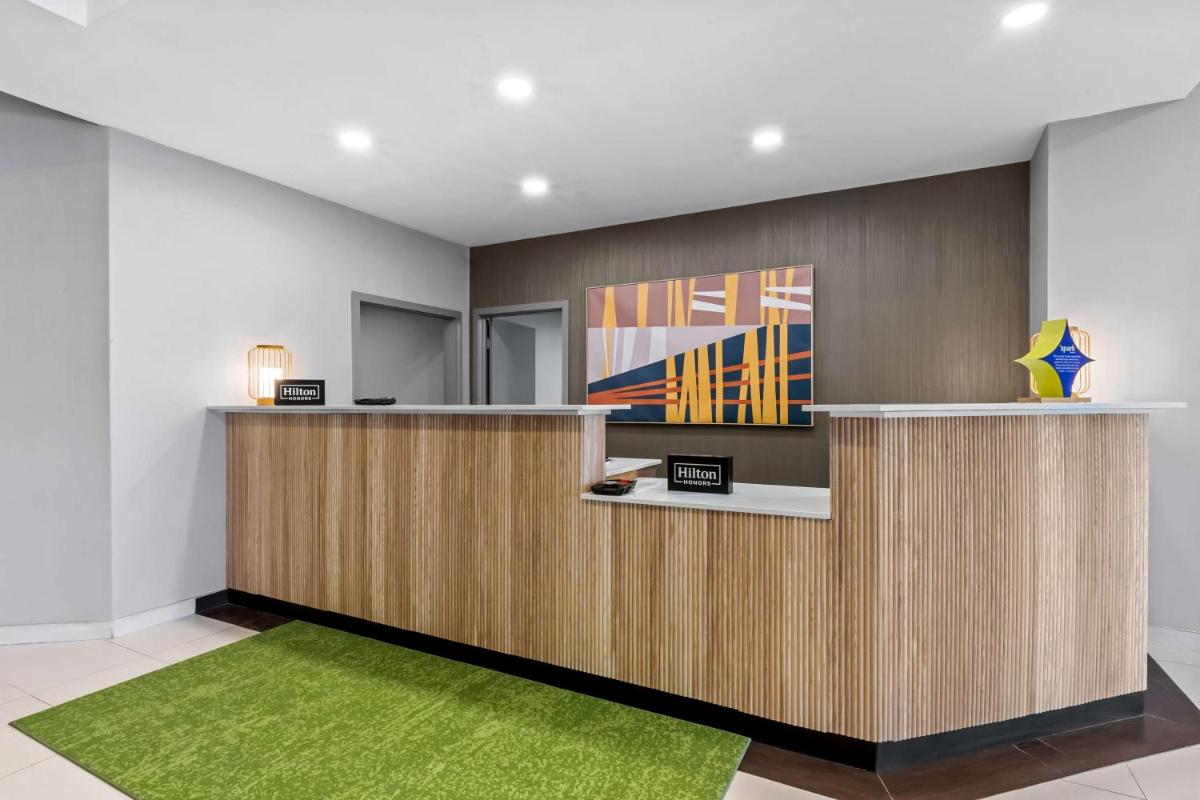 Spark By Hilton Bensalem Philadelphia - Housity