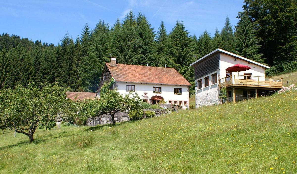 Blanche-Roche, Chambre et table d'hôtes au calme - Housity