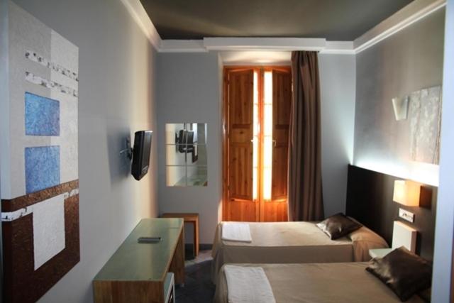 Hostal Plaza Ruiz - Housity