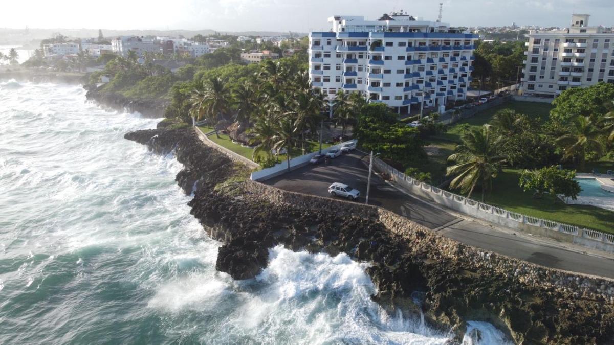 Beautiful ocean view apartment and free parking - Housity
