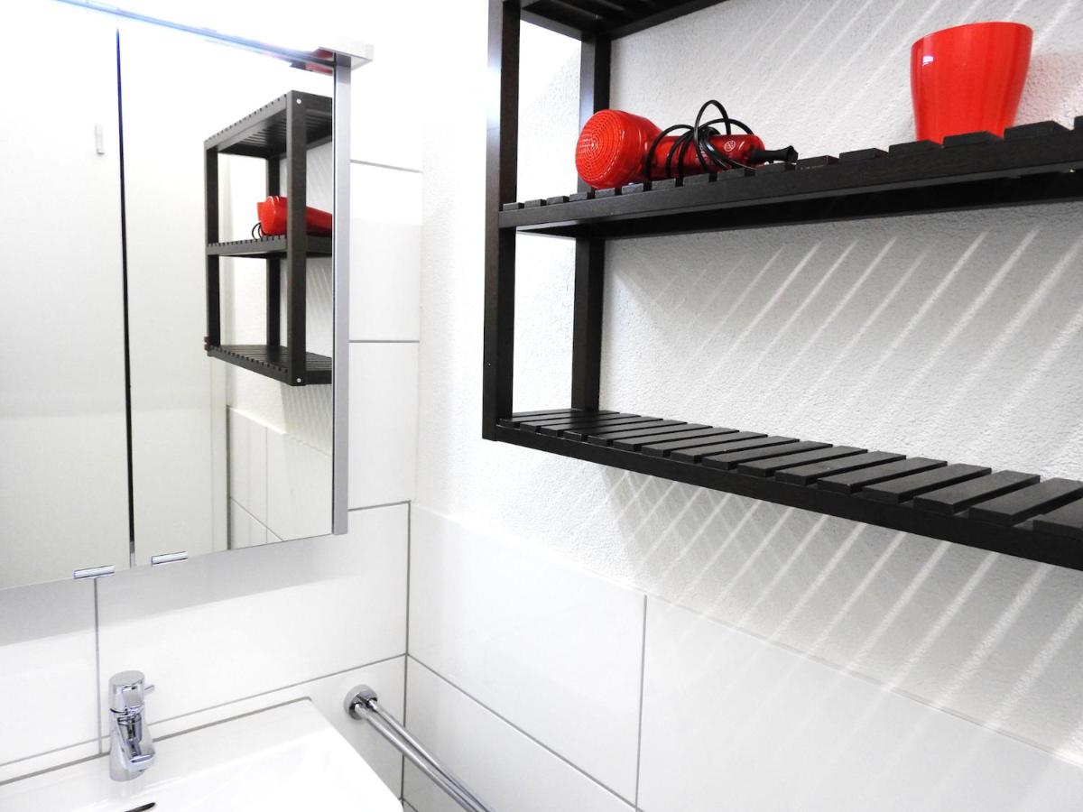 INSIDE Five - Housity