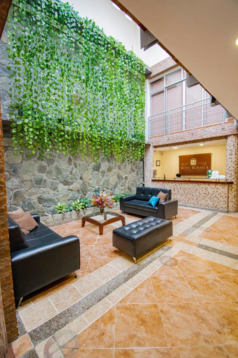 Hotel Monarca Armenia - Housity