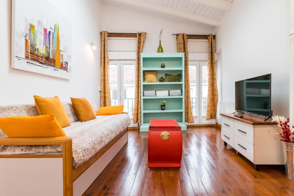 Atico con encanto en el mismo centro de la ciudad - Housity