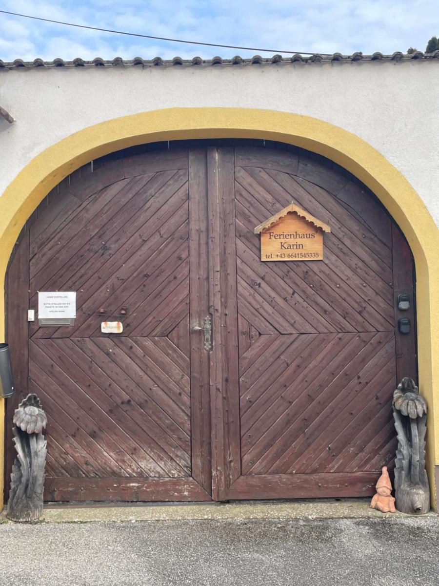 Ferienhaus Karin - Housity