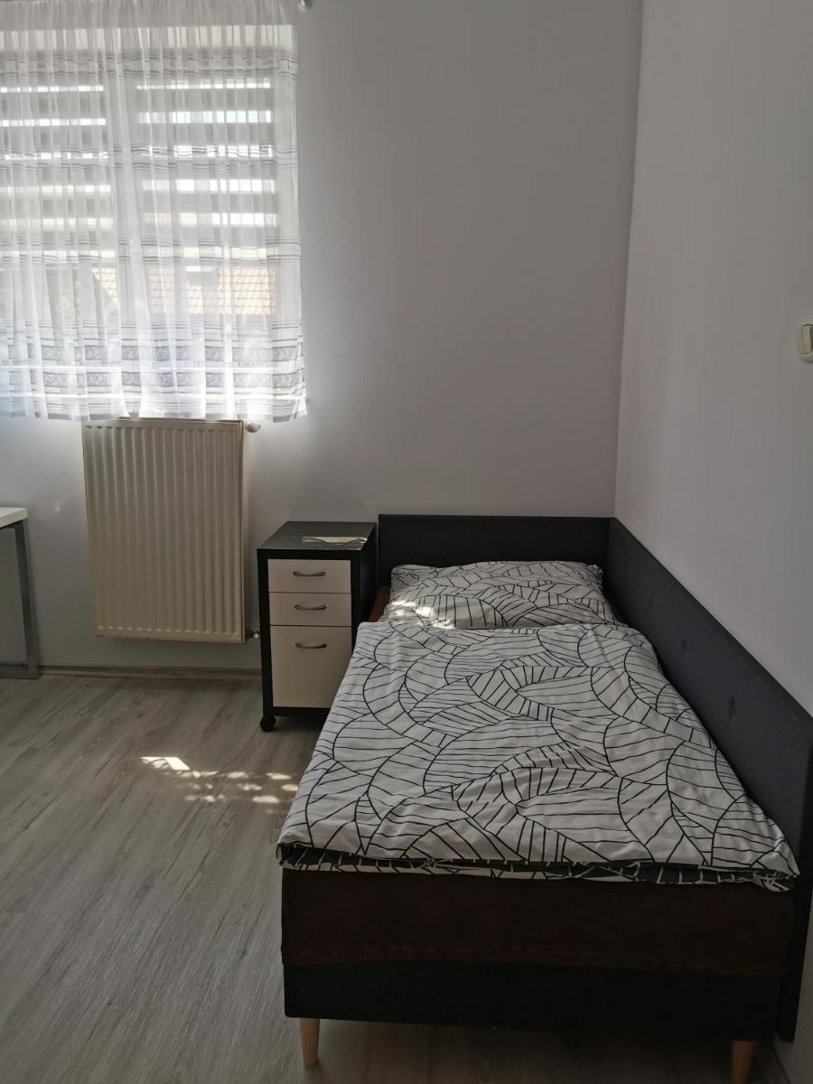 Noclegi Bełchatów - Housity