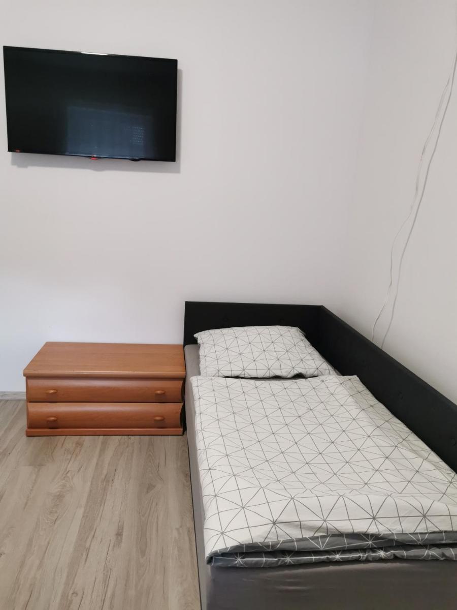 Noclegi Bełchatów - Housity