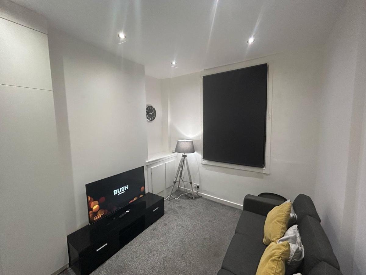 Cosy Home in Newton-Le-Willows - Housity