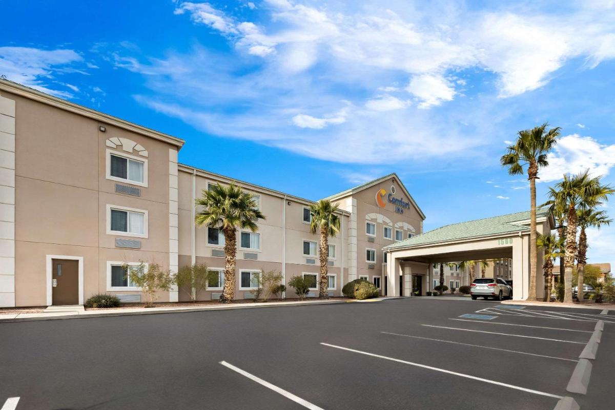 Comfort Inn Tucson Central - Housity