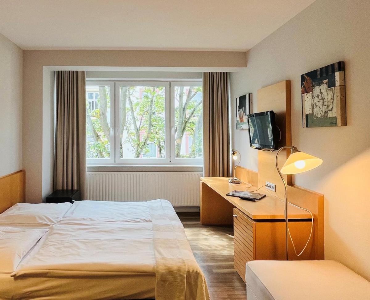 Xenios Apartments Frankfurt Westend - Housity