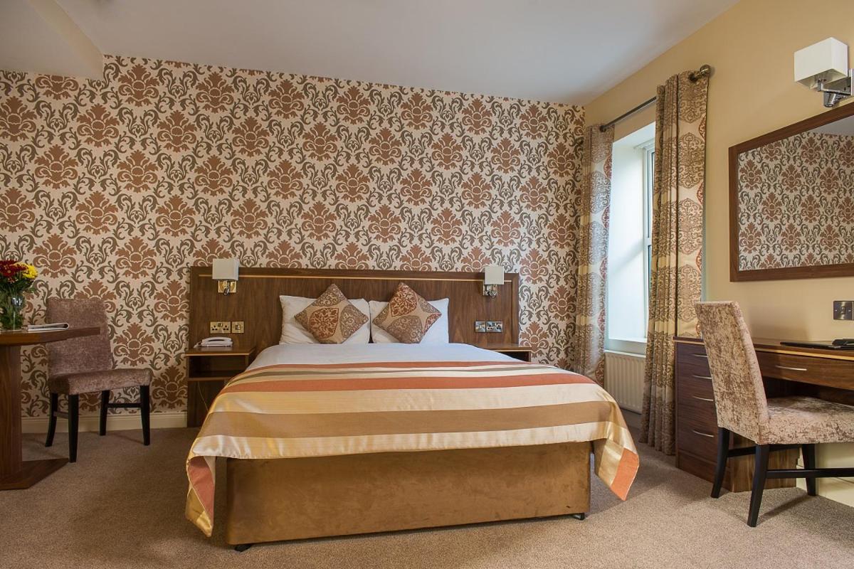 Holyrood Hotel - Leisure Centre & The Spa at Orchids - Housity