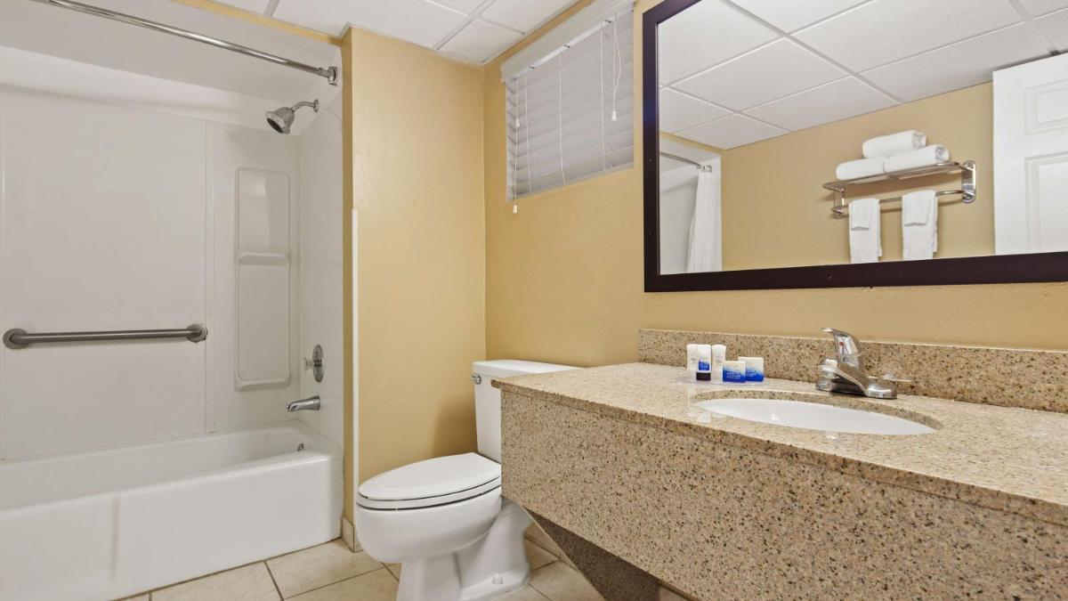 Best Western Fort Myers Waterfront - Housity