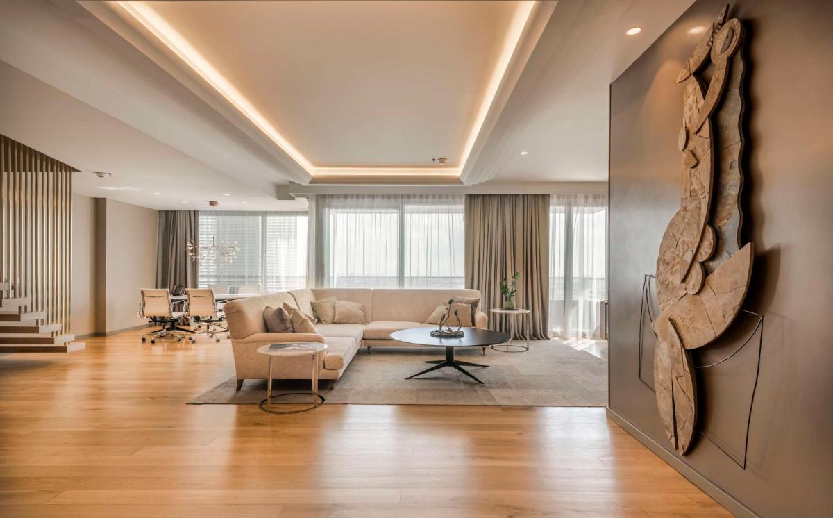 Zona de estar de NH Collection Madrid Eurobuilding
