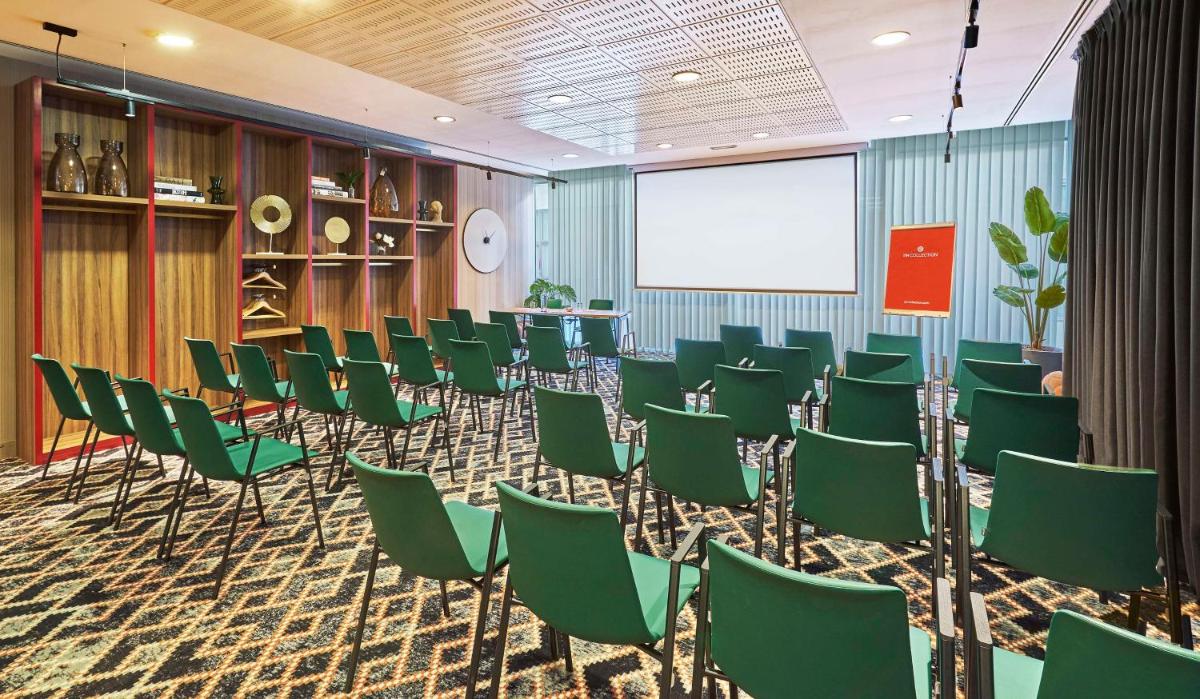 Zona business o sala de conferencias en NH Collection Madrid Eurobuilding