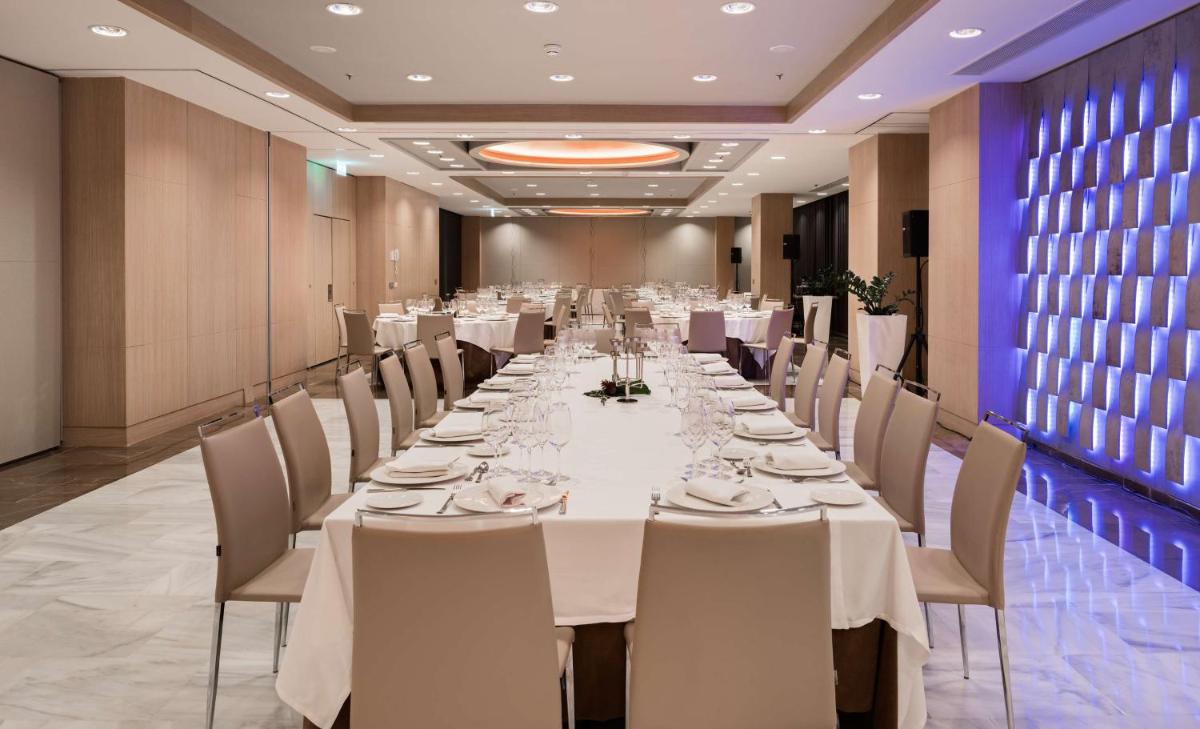 Zona de estar de NH Collection Madrid Eurobuilding
