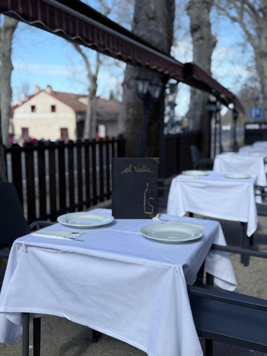 el valle hostal restaurante - Housity