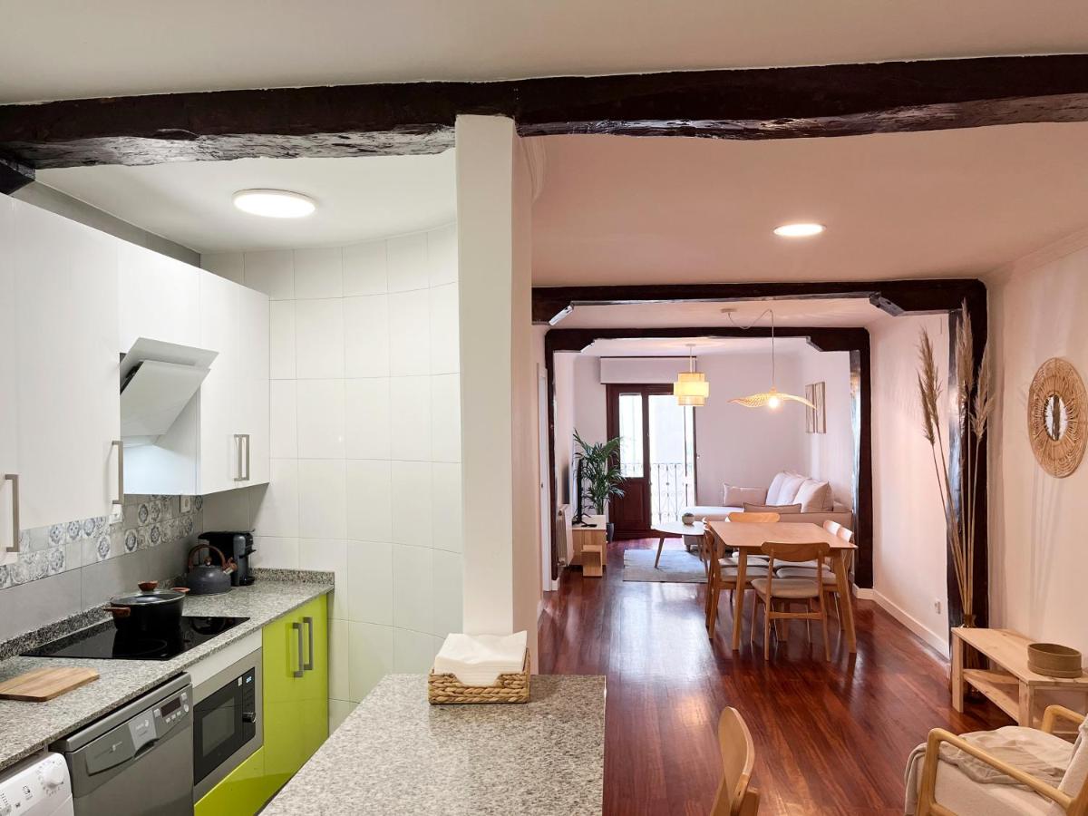 Casco Viejo Apartment - Housity
