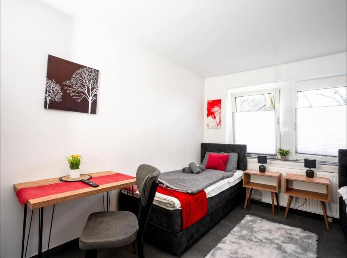Serviceroom24 - Apartment 2 in Oer-Erkenschwick WLAN - Smart-TV - 24-7 Check-in und Küche - Housity