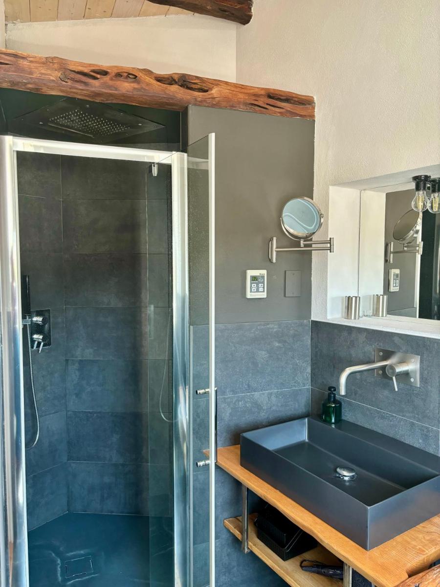 Su Zampillu Boutique Rooms Teulada - Housity