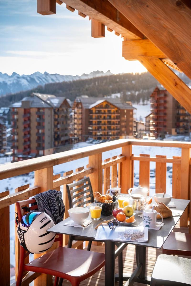Vue générale sur la montagne ou vue sur la montagne depuis l'appart'hôtel