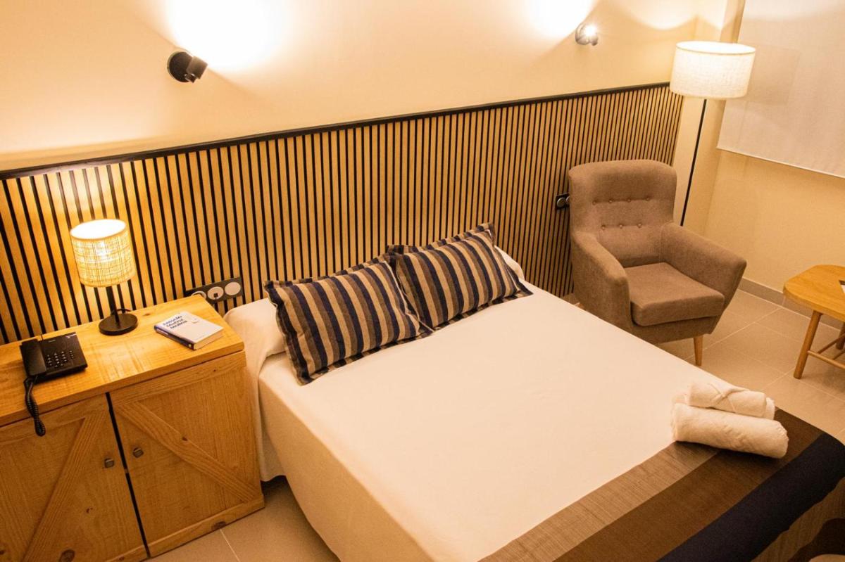 Hotel Escuela San Cristobal - Housity